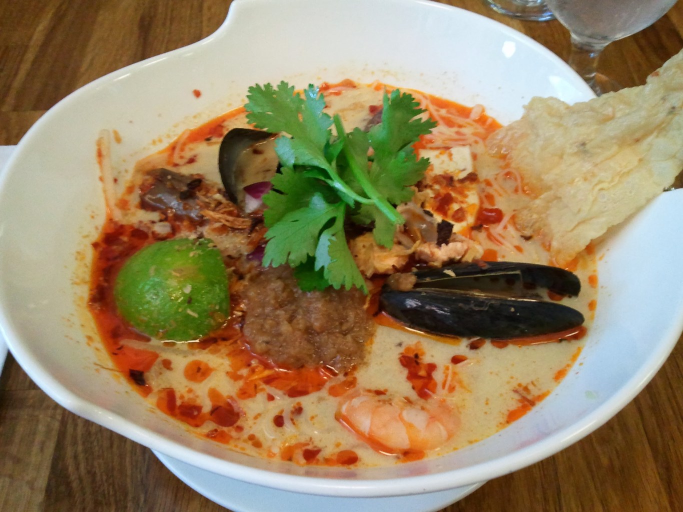 Aux Epices Seafood Laksa