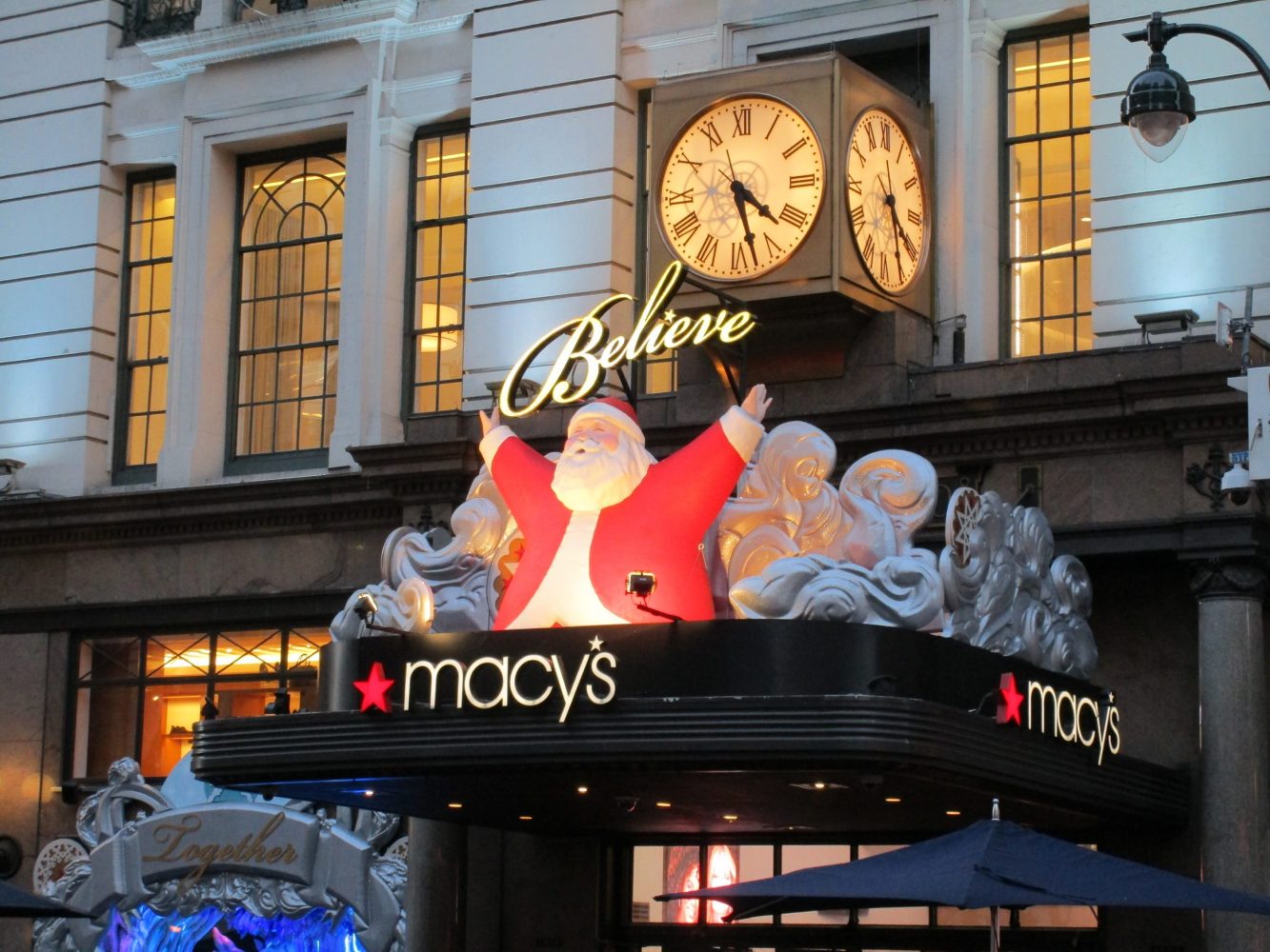 Macy's Flagship Store Holidays